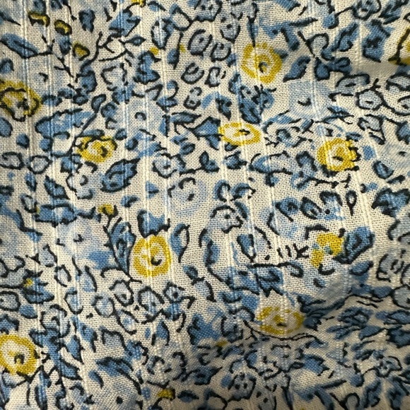 Universal Thread Light Blue Patterned Blouse - Picture 2 of 3